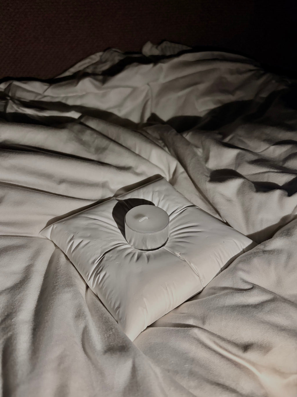 PILLOW CANDLE HOLDER