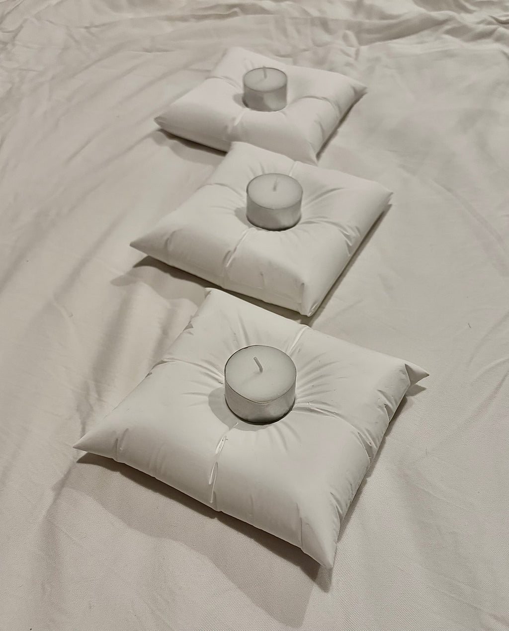 PILLOW CANDLE HOLDER