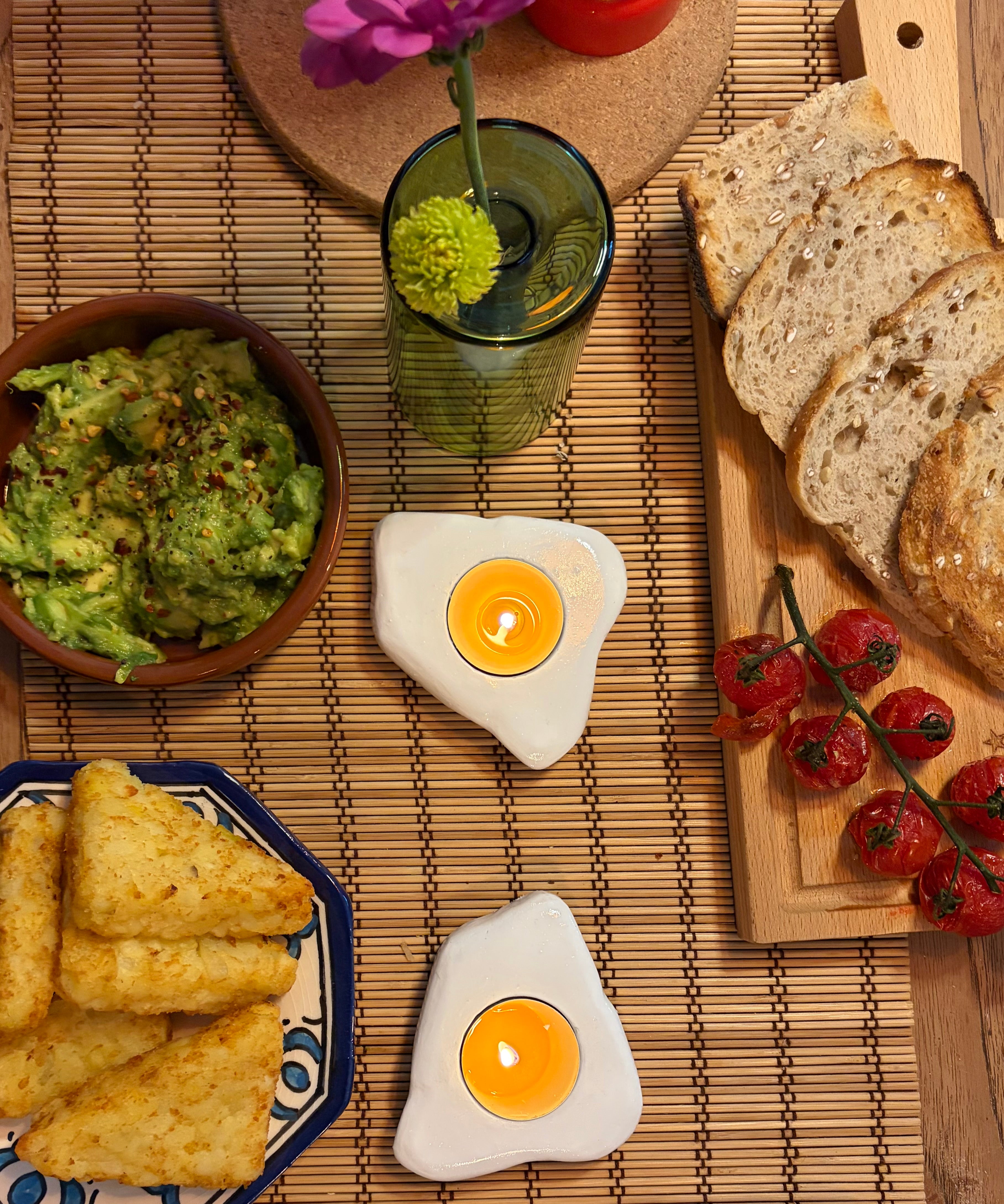 EGG TEA LIGHT HOLDER - SET OF TWO