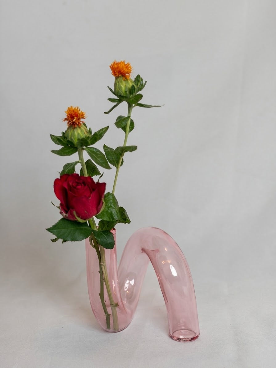 Twist Flower Vase: Pink