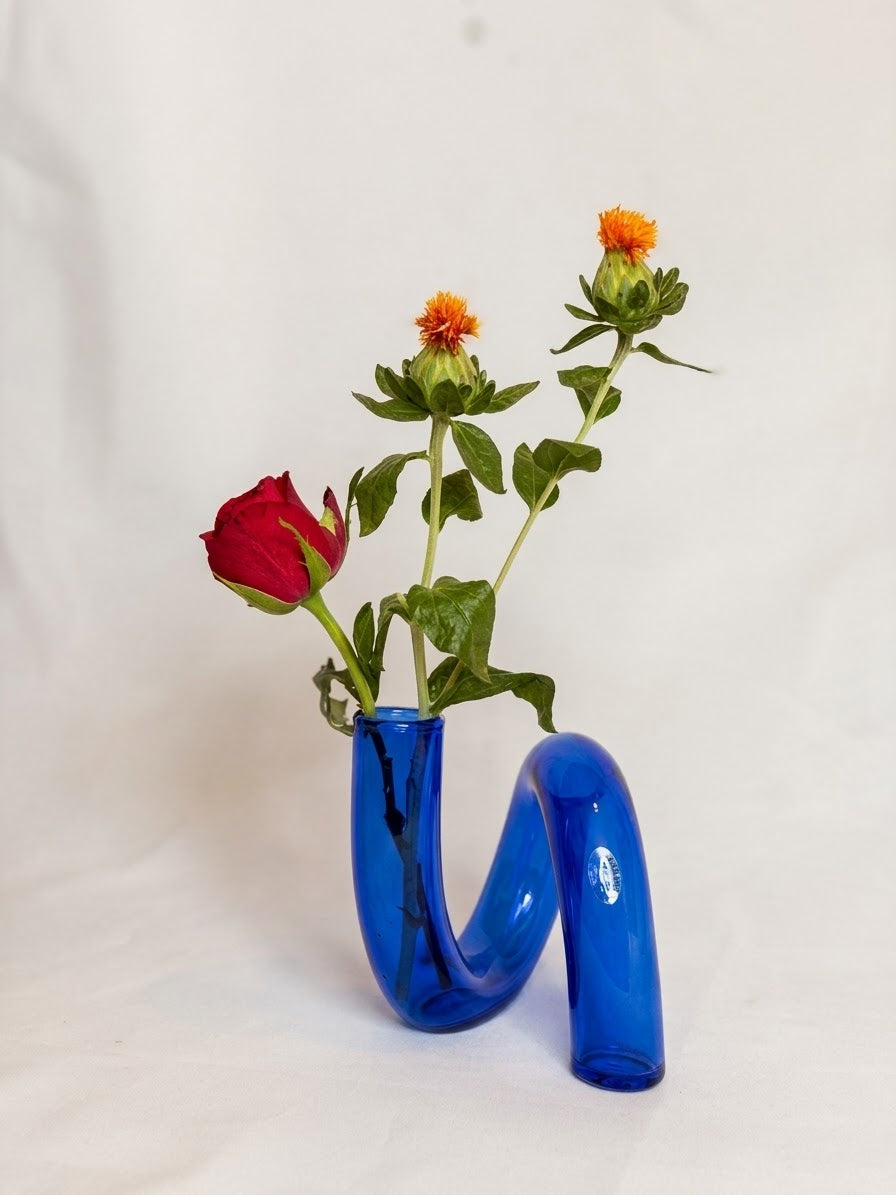 Twist Flower Vase: Blue