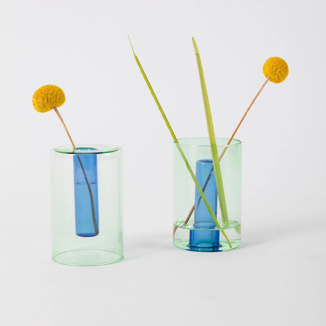 REVERSIBLE GLASS VASE - Green and blue