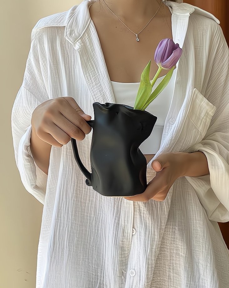 WRINKLED JUG VASE