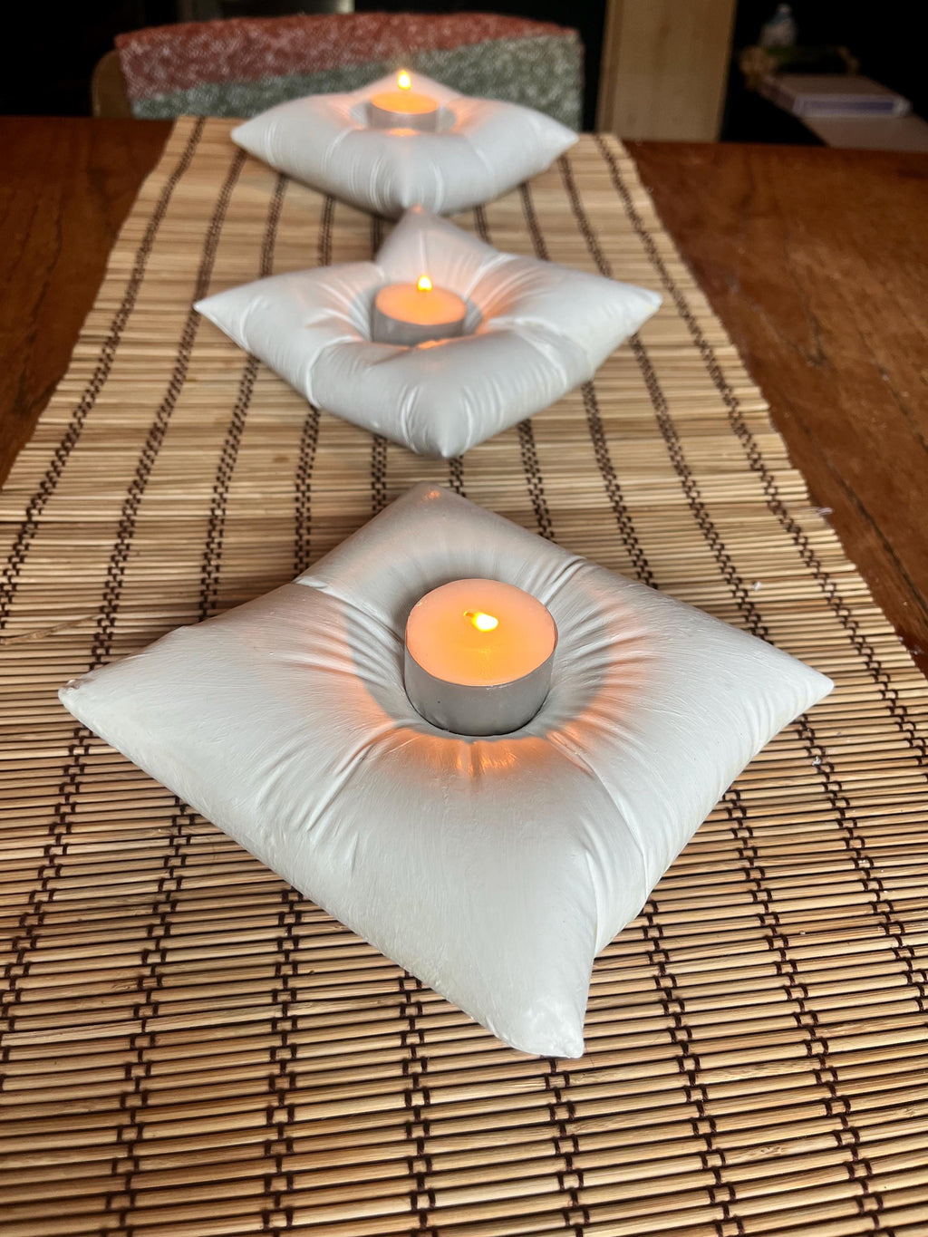 PILLOW CANDLE HOLDER